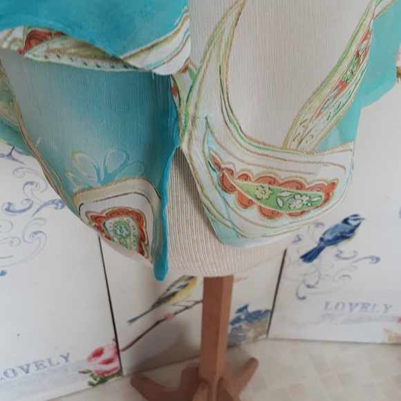 Ladies top - Picture 5 of 9